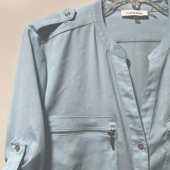 Calvin Klein Light Blue 3/4 Length Roll-Up Sleeves with Silver Zipper & Buttons - Picture 5 of 5